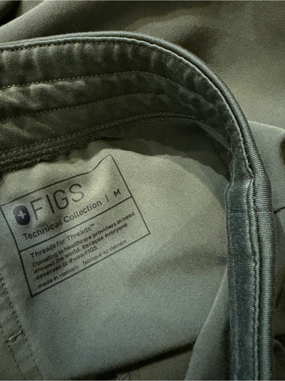 Figs Moss scrub Set - Vest, Top, Joggers - Picture 7 of 9